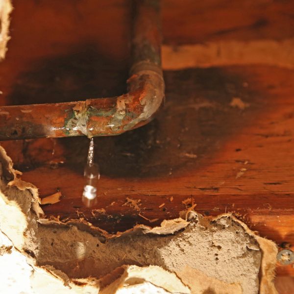 Leaking Pipes